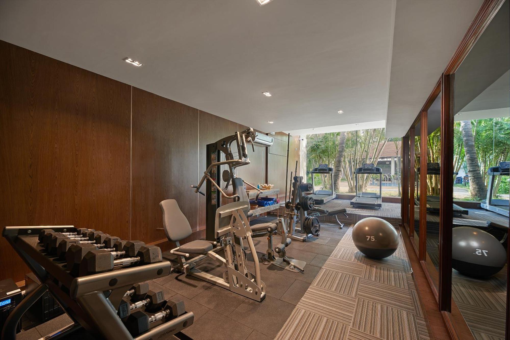 Hotel Southern Star,Mysore Extérieur photo A home gym